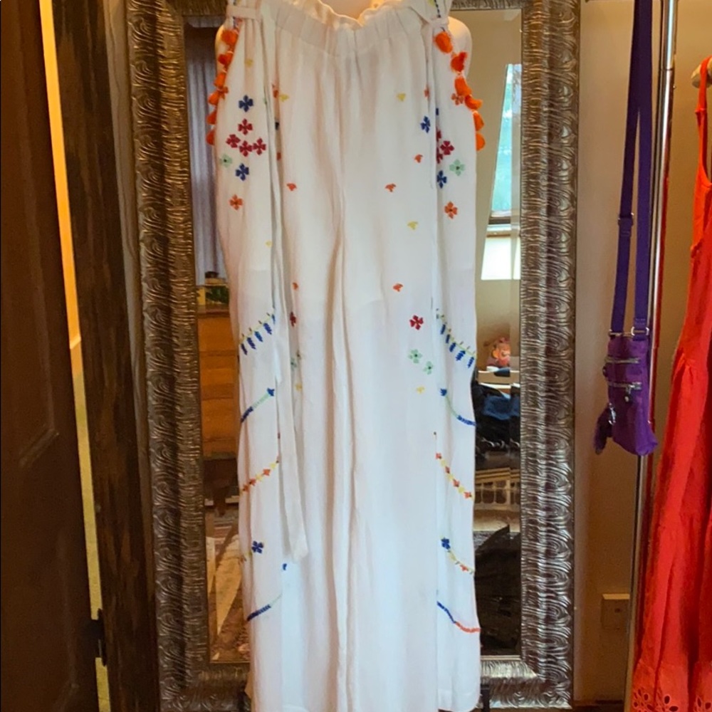 Hemant & Nandita pants
